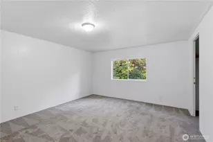 27412 NE 45th St, Redmond, WA 98053 - Photo 17