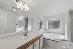 27412 NE 45th St, Redmond, WA 98053 - Photo 13