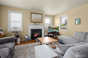 2140 SW Vista Park Dr, Oak Harbor, WA 98277 - Photo 7