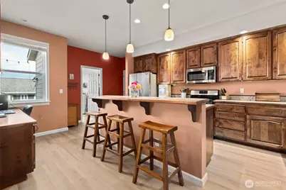 2140 SW Vista Park Drive, Oak Harbor, WA 98277 - Photo 13