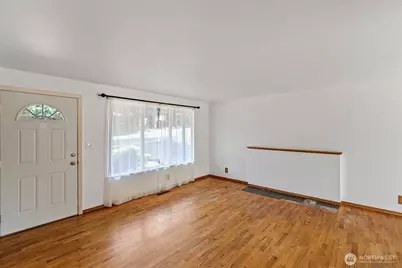 1527 Sylvan Way, Bremerton, WA 98310 - Photo 3