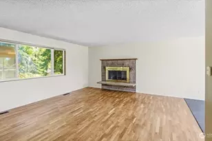 22004 36th Ave W, Mountlake Terrace, WA 98043 - Photo 3