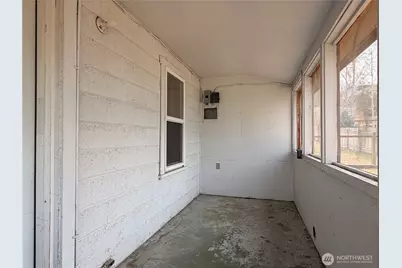 210 Whitcomb Avenue N, Tonasket, WA 98855 - Photo 9