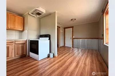 210 Whitcomb Avenue N, Tonasket, WA 98855 - Photo 13