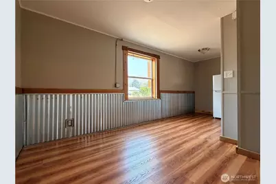 210 Whitcomb Avenue N, Tonasket, WA 98855 - Photo 11
