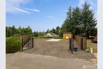 735 Swan Court SE, Ocean Shores, WA 98569 - Photo 5