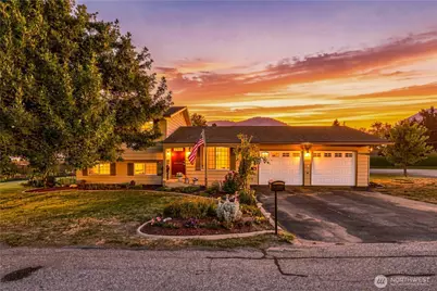 107 Oak Street, Cashmere, WA 98815 - Photo 1