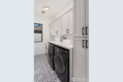 16626 SE 27th, Bellevue, WA 98008 - Photo 35