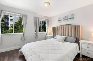 300 10th Ave, Seattle, WA 98122 - Photo 11