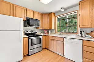 15808 NE 112th St, Redmond, WA 98052 - Photo 3