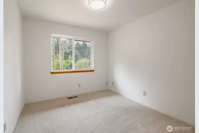 19519 6th Street Ct E, Lake Tapps, WA 98391 - Photo 17