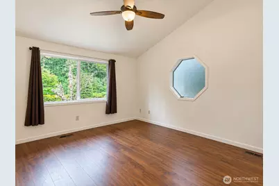19519 6th Street Ct E, Lake Tapps, WA 98391 - Photo 9