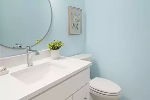 21728 NE 81st St, Redmond, WA 98053 - Photo 17
