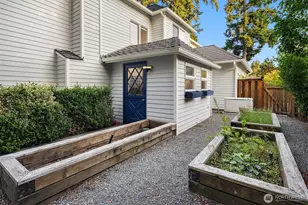 21728 NE 81st St, Redmond, WA 98053 - Photo 35