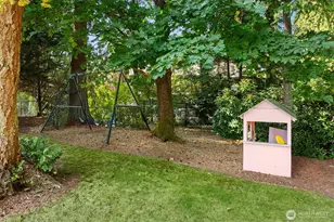 21728 NE 81st St, Redmond, WA 98053 - Photo 39
