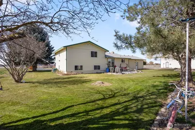 6919 D.5 Road NE, Moses Lake, WA 98837 - Photo 29