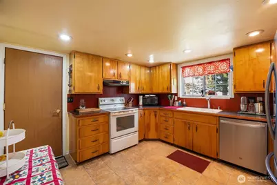 6919 D.5 Road NE, Moses Lake, WA 98837 - Photo 11