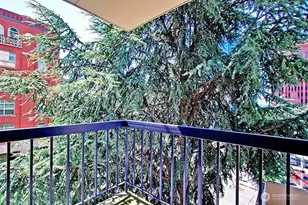 2100 3rd Ave, Seattle, WA 98121 - Photo 5