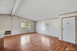 820 96th St S, Tacoma, WA 98444 - Photo 5