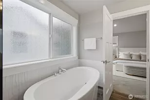 12229 NE 100th St, Kirkland, WA 98033 - Photo 23