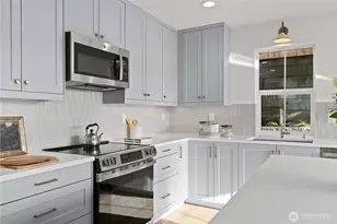 3245 13th Ave W, Seattle, WA 98119 - Photo 11