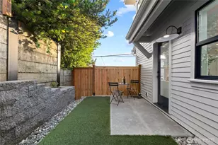 3245 13th Ave W, Seattle, WA 98119 - Photo 23