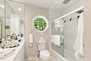 26020 SE Old Black Nugget Rd, Issaquah, WA 98029 - Photo 25