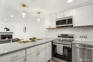 14527 NE 40th St, Bellevue, WA 98007 - Photo 3