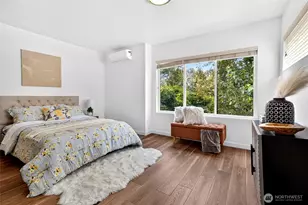 2122 NE 89th St, Seattle, WA 98115 - Photo 9