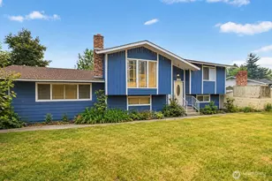 728 11th St NE, East Wenatchee, WA 98802 - Photo 1