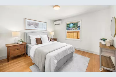 210 N 115th Street, Seattle, WA 98133 - Photo 15