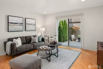 10307 NE 19th Place #B3, Bellevue, WA 98004 - Photo 9