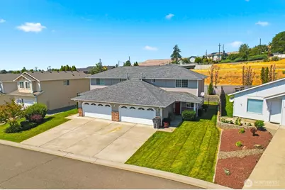4209 Nola Loop Rd, Yakima, WA 98901 - Photo 3