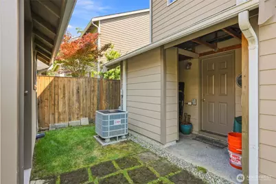 6002 SE 2nd Street, Renton, WA 98059 - Photo 17