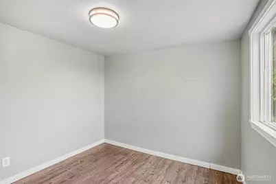 3319 E Grandview Avenue, Tacoma, WA 98404 - Photo 13