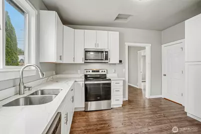 3319 E Grandview Avenue, Tacoma, WA 98404 - Photo 5