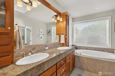 12411 NW 48th Court, Vancouver, WA 98685 - Photo 11