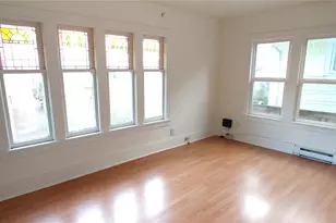 303 N 64th St, Seattle, WA 98103 - Photo 9