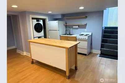 303 N 64th Street, Seattle, WA 98103 - Photo 15