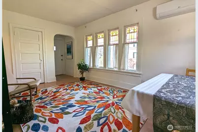 303 N 64th Street, Seattle, WA 98103 - Photo 11