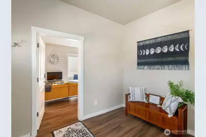 815 N 2nd Street #A, Tacoma, WA 98403 - Photo 5