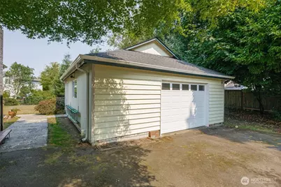 9007 156th Street SE, Snohomish, WA 98296 - Photo 5