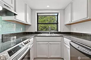 8816 Nesbit Ave N, Seattle, WA 98103 - Photo 5