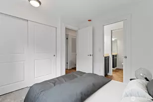 8816 Nesbit Ave N, Seattle, WA 98103 - Photo 9