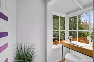 7520 Linden Ave N, Seattle, WA 98103 - Photo 17