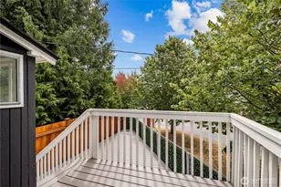 7520 Linden Ave N, Seattle, WA 98103 - Photo 25