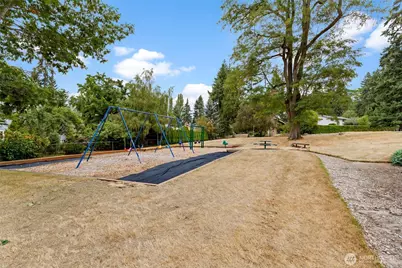 14859 NE 13th Street, Bellevue, WA 98007 - Photo 39
