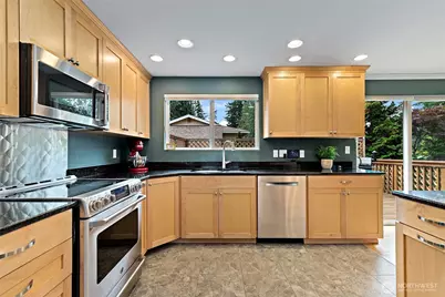 14859 NE 13th Street, Bellevue, WA 98007 - Photo 15