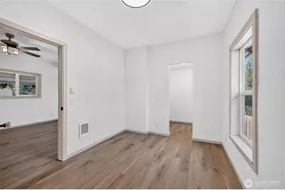 8633 S Thompson Avenue, Tacoma, WA 98444 - Photo 19