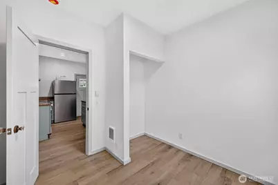8633 S Thompson Avenue, Tacoma, WA 98444 - Photo 15